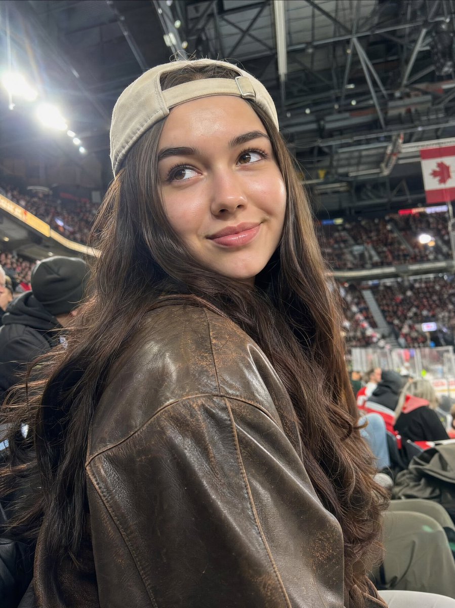 Candid Sports Arena Portrait โ example output