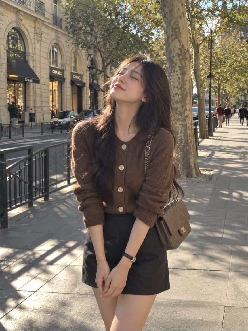 Candid Street Portrait — example output