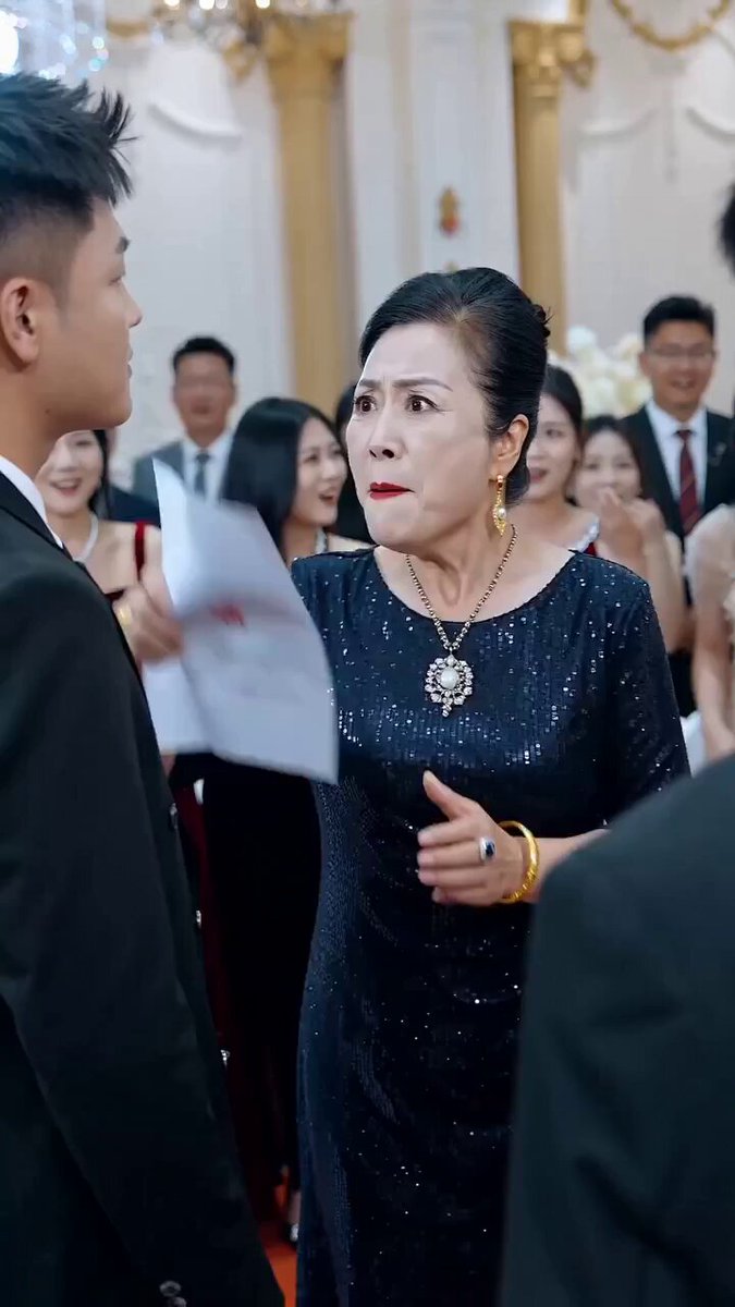 Viral CEO Drama: The Dragon King Reveal Prompt — example output