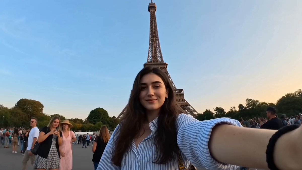 Global Travel Vlogger Hyper-lapse — example output